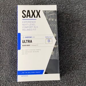 Saxx boxer briefs - size large - new in box